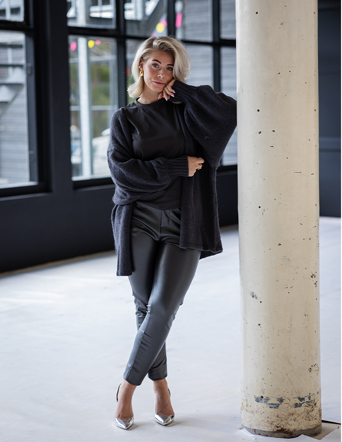 Chino Chica's 2024 Grijs 