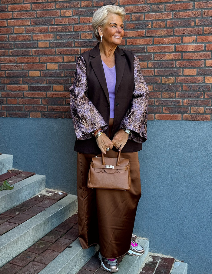 Rok Maya Satin Look Donkerbruin