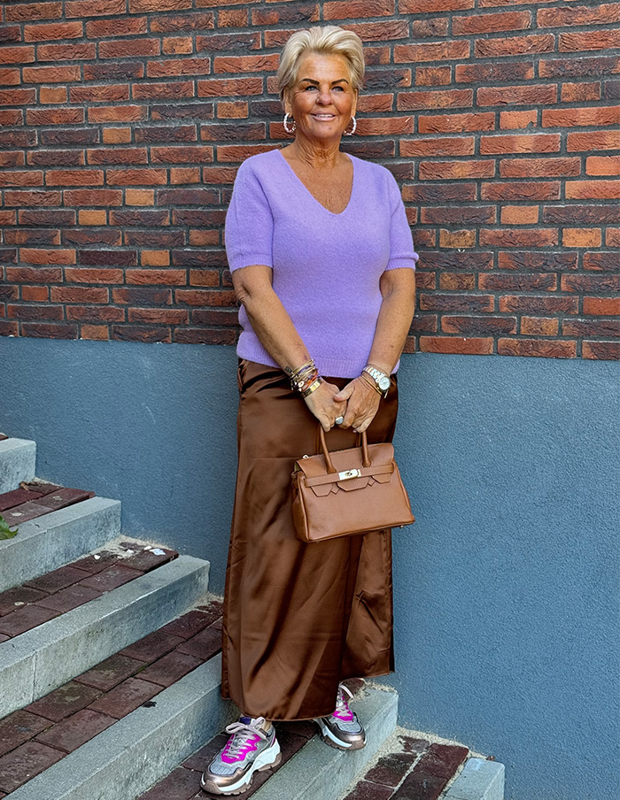 Rok Maya Satin Look Donkerbruin