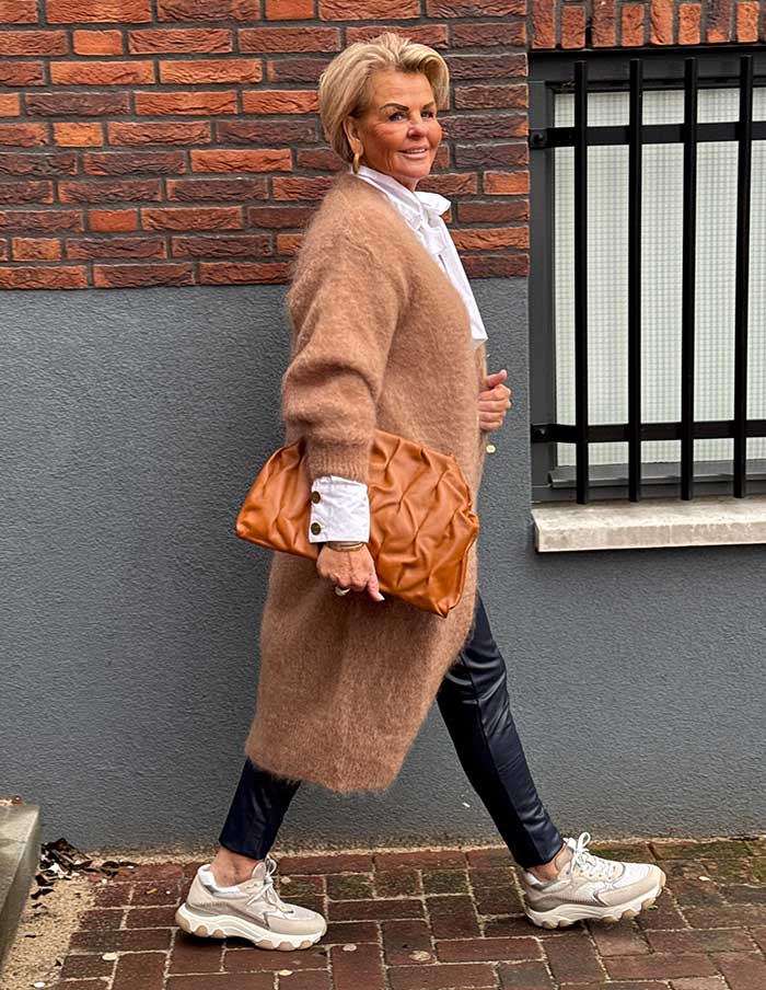 Vest Unique Long 22313 Cognac
