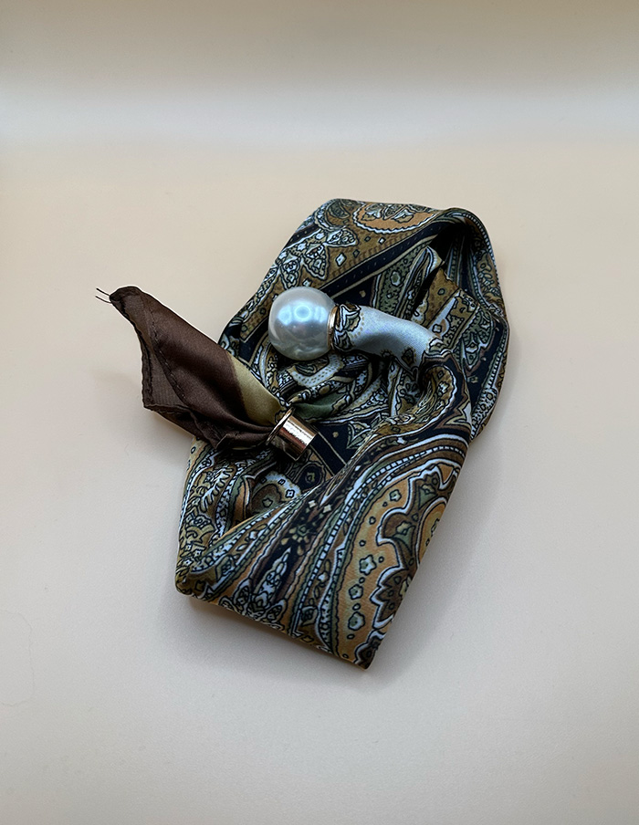 Sjaaltje Click Pearl 217220 Paisley Bruin